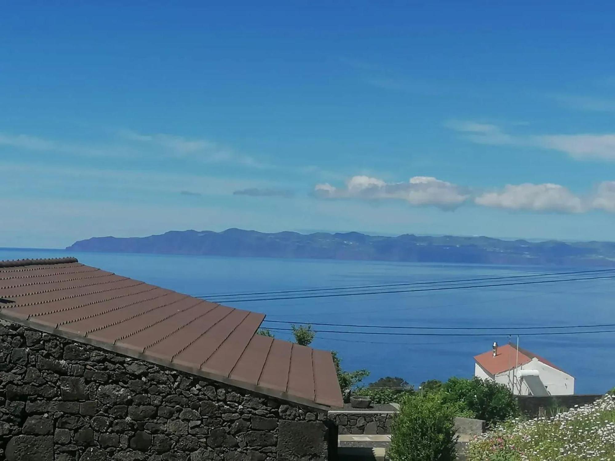 Comfortable House With Sea View In Sao Roque Do Pico Villa Bagian luar foto