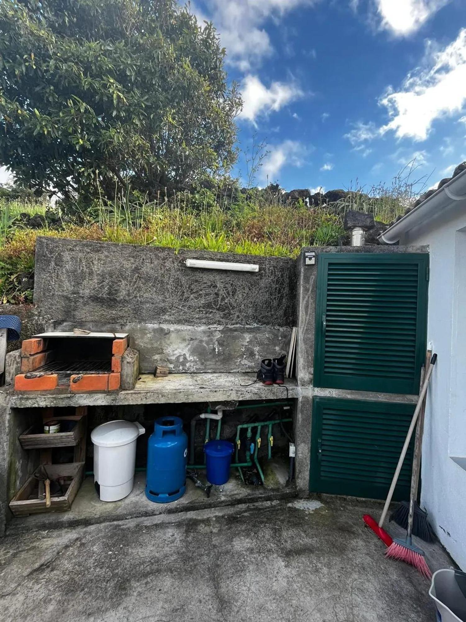 Comfortable House With Sea View In Sao Roque Do Pico Villa Bagian luar foto